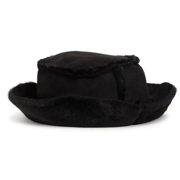 Steve Madden Black Reversible Faux Fur Suede Bucket Hat - Picture 2 of 8